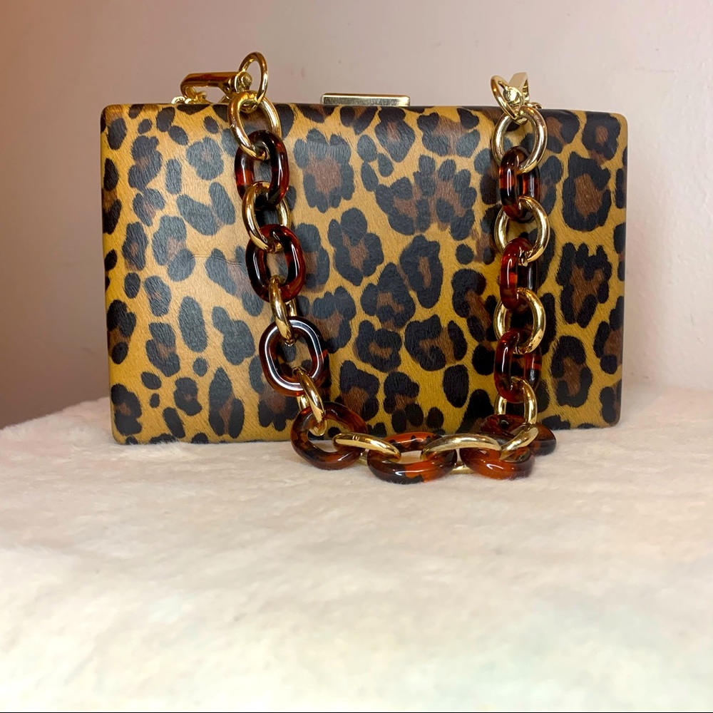 Small cheetah print handbag